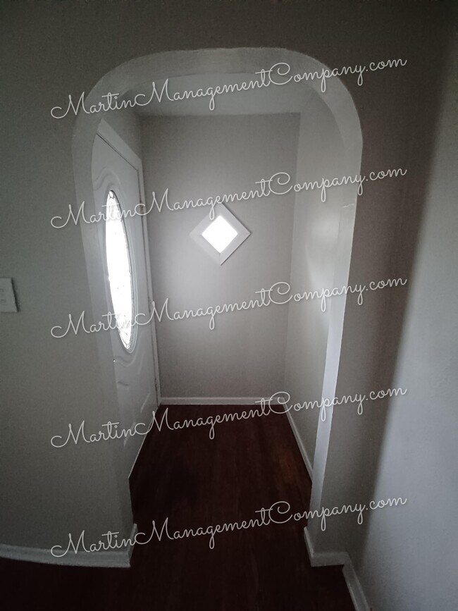 Foto del edificio - 1300 E 14th St