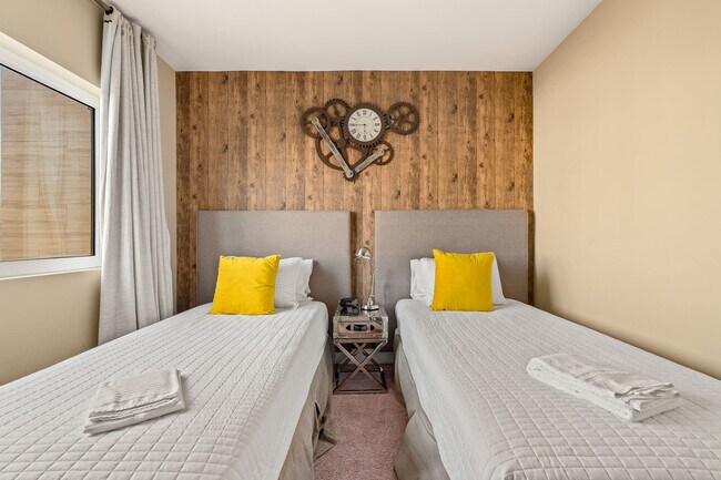 Building Photo - 7513 Brooklyn Dr