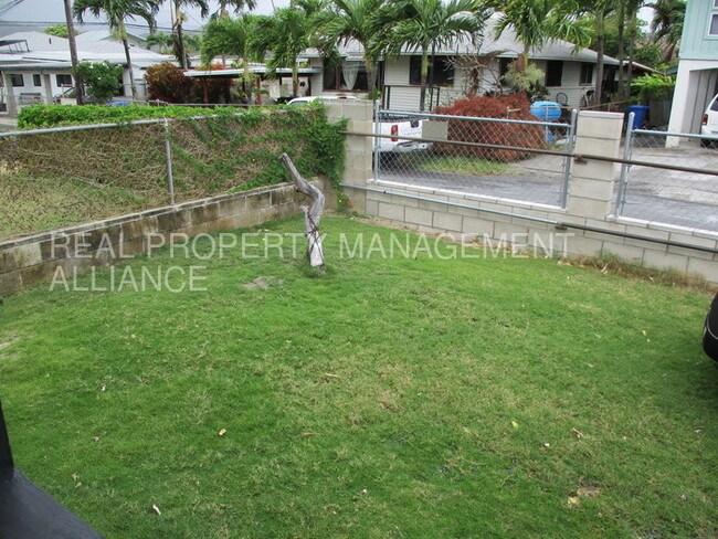 Foto del edificio - 642C Maluniu Ave