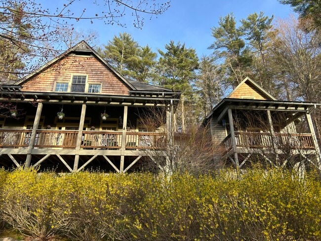 Photo - 626 Sapphire Post Office Rd House