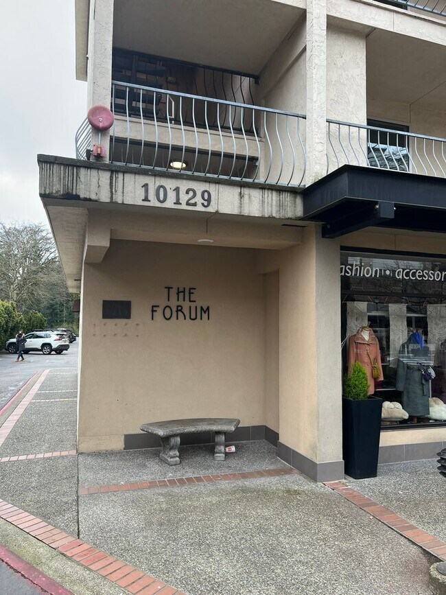 Foto del edificio - 2 Bed 1.5 Bath Condo Downtown Bellevue