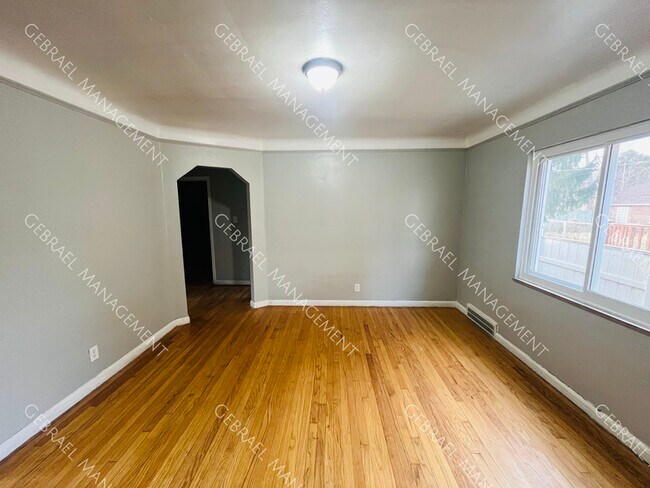 Building Photo - 5853 Norcross St