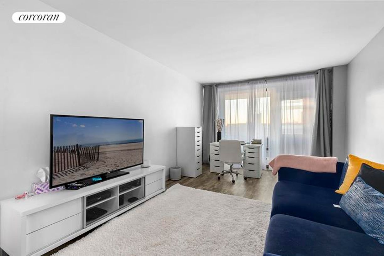 Foto principal - 61-55 98th St