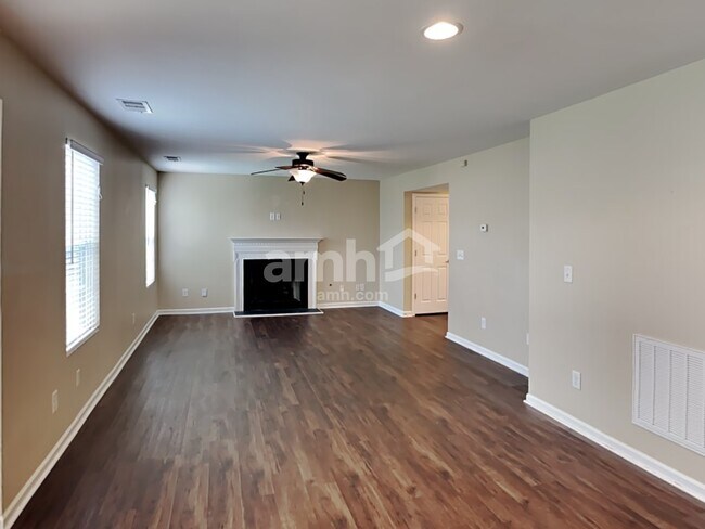 Building Photo - 1056 Countess Lane