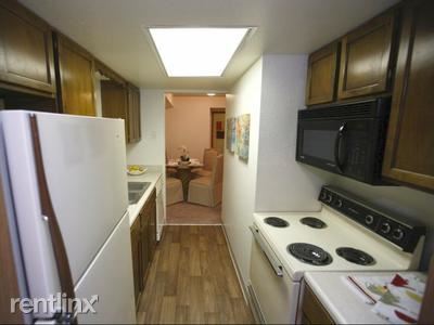 Building Photo - 2530 Paragon Dr