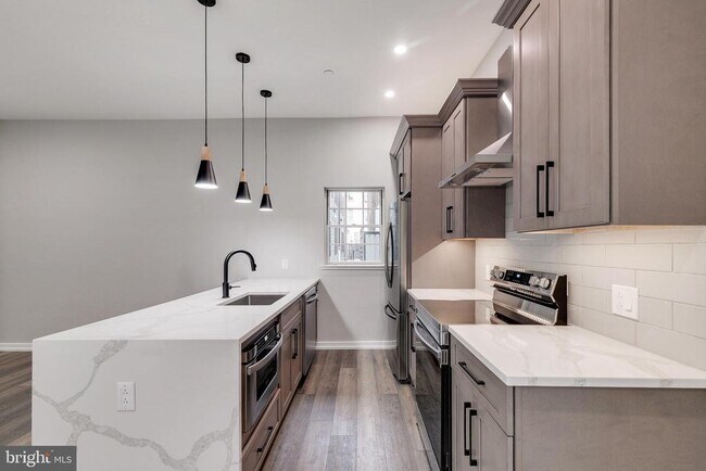Foto del edificio - 752 S 16th St