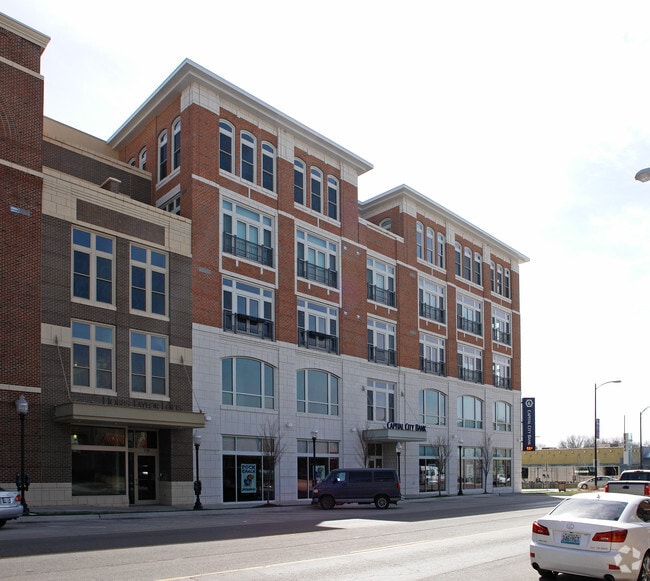 Building Photo - Hobbs Taylor Lofts