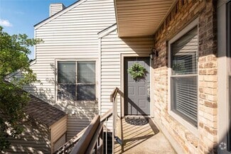 Building Photo - 7340 Skillman St