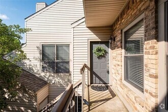 Building Photo - 7340 Skillman St