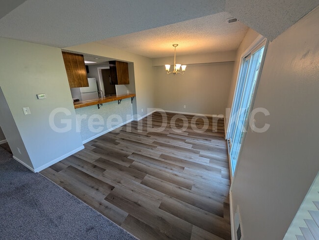 Building Photo - 16520 W 141st St