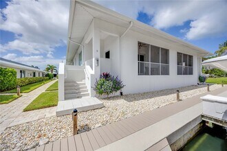 Building Photo - 1395 Curlew Ave