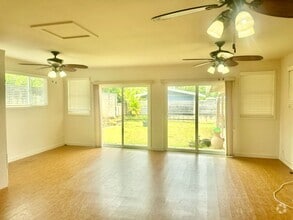 Building Photo - 550 Uluhala St