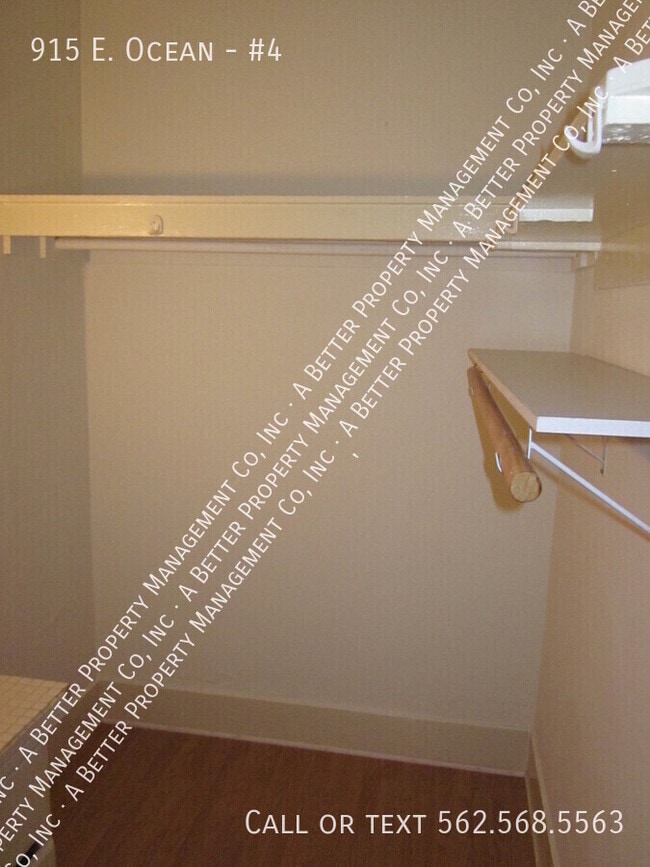 Building Photo - 915 E. Ocean-#4