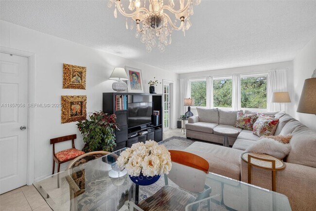 Foto del edificio - 2200 Park Ln