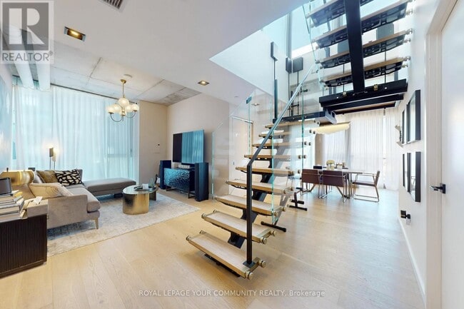 Building Photo - 32-PH32 Trolley Cres