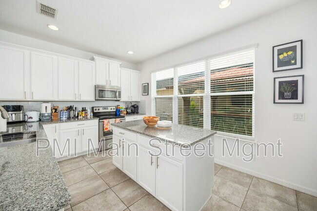 Foto del edificio - 8508 Dufferin Ln