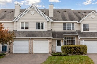 Building Photo - 9305 Turnberry Alcove