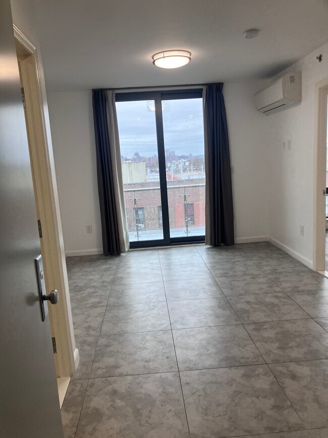Foto del edificio - 3563 95th St
