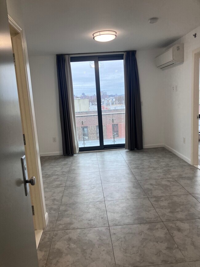 Foto del edificio - 3563 95th St