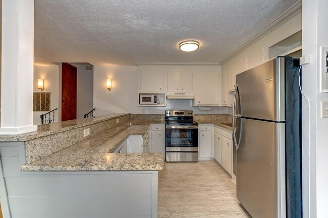 Foto del edificio - 1045 Riverview Dr