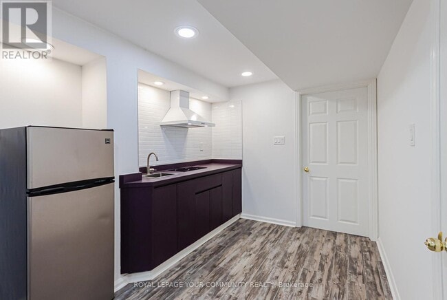 Building Photo - 76 Brownstone Cir