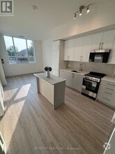 Building Photo - 2075-2075 King Rd