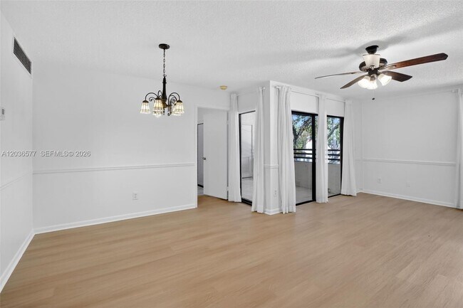 Foto del edificio - 11931 NW 11th St