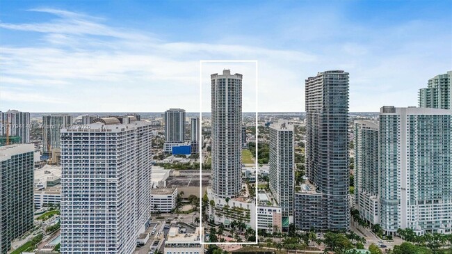 Foto del edificio - 1750 N Bayshore Dr