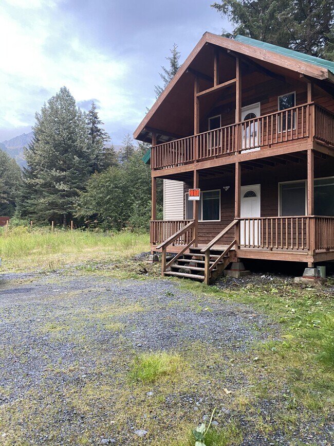 Foto del edificio - 10429 Bear Paw Dr
