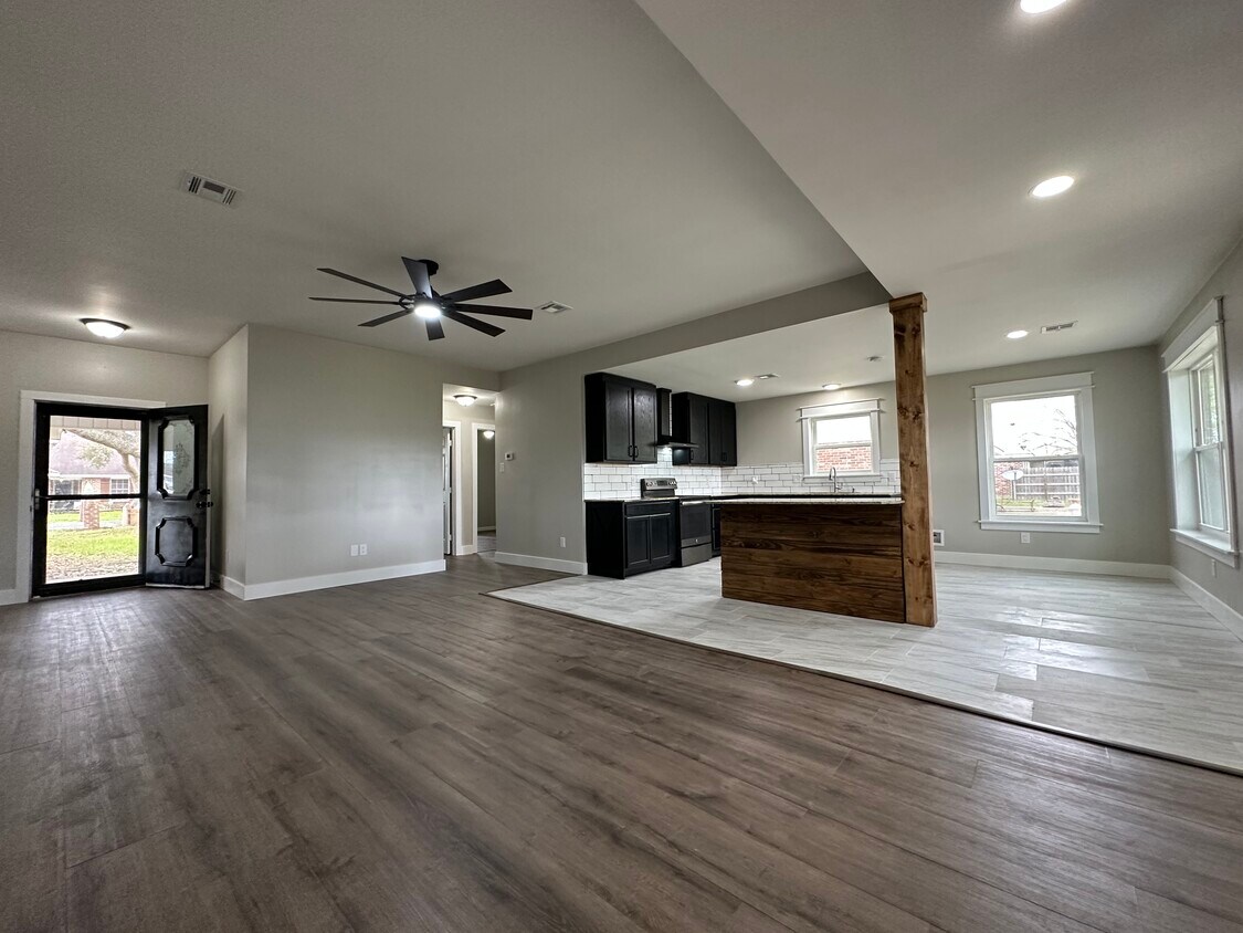 210 Belle Plaine Ave, Lafayette, LA 70506 House Rental in Lafayette