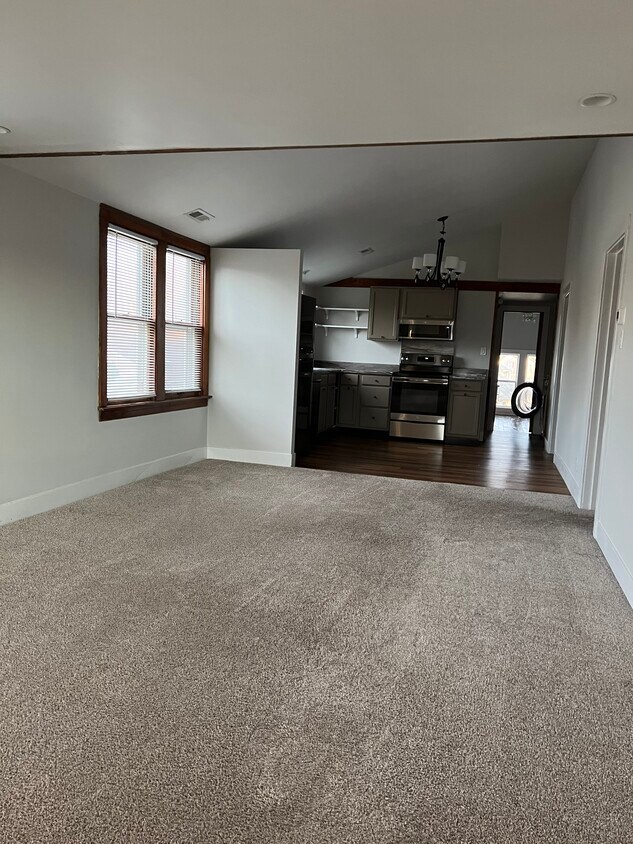 Living Room - 317 Freehauf St