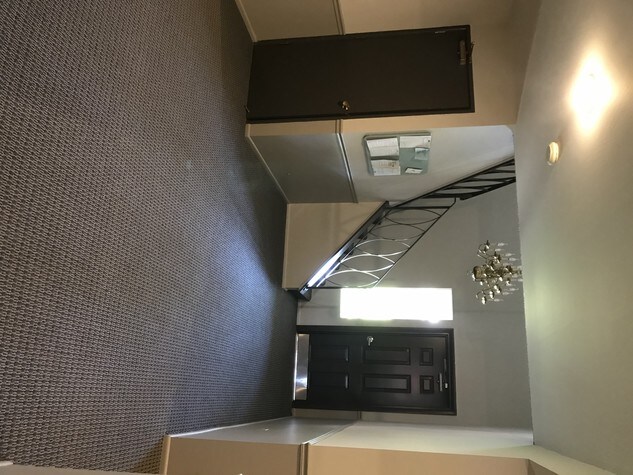 Foto del edificio - 2419 E Olive St