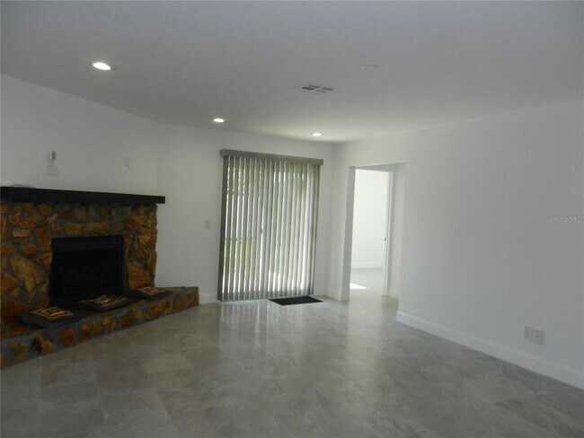 Foto del edificio - 12690 116th St
