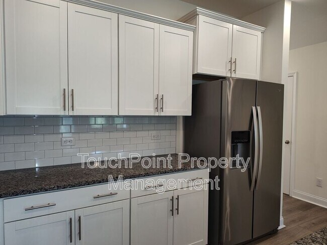 Foto del edificio - 1238 Pebble Grove Dr
