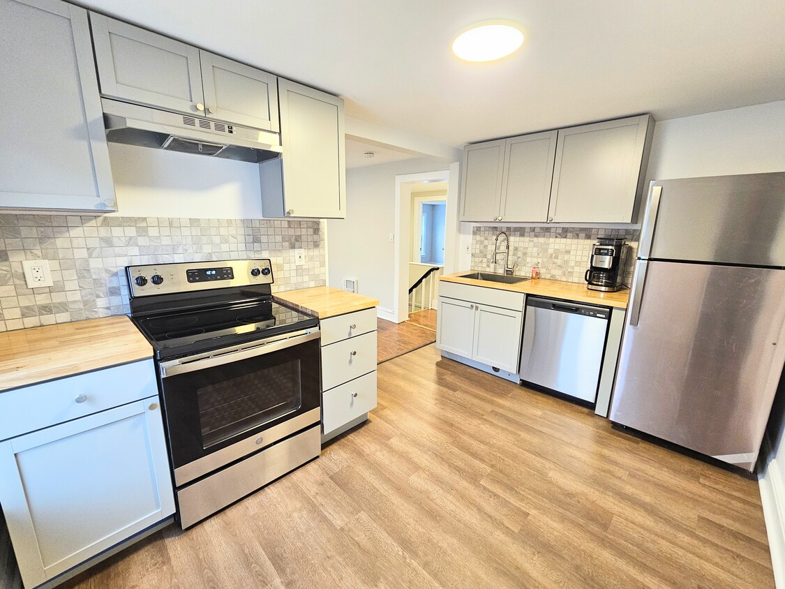 12 Division St Unit 2, Catskill, NY 12414 Apartments in Catskill, NY