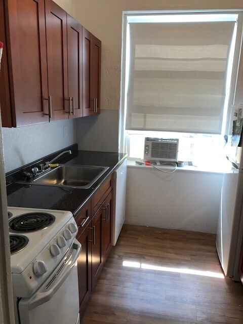 Foto del edificio - 1359 Commonwealth Ave