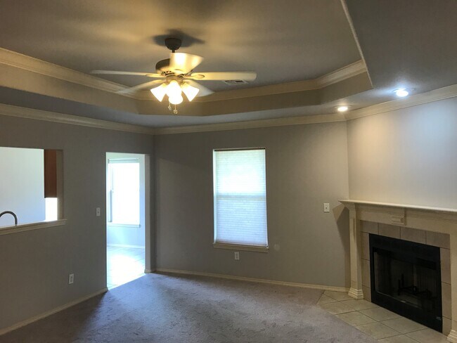 Foto del edificio - 800 SW Sandrock Rd