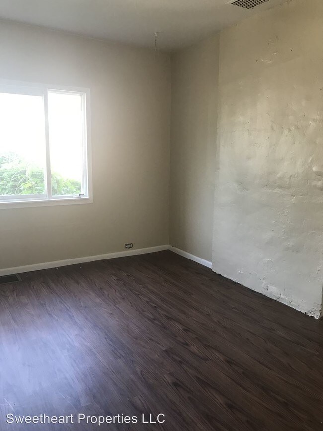 Building Photo - 3 br, 1 bath House - 283 Ludington