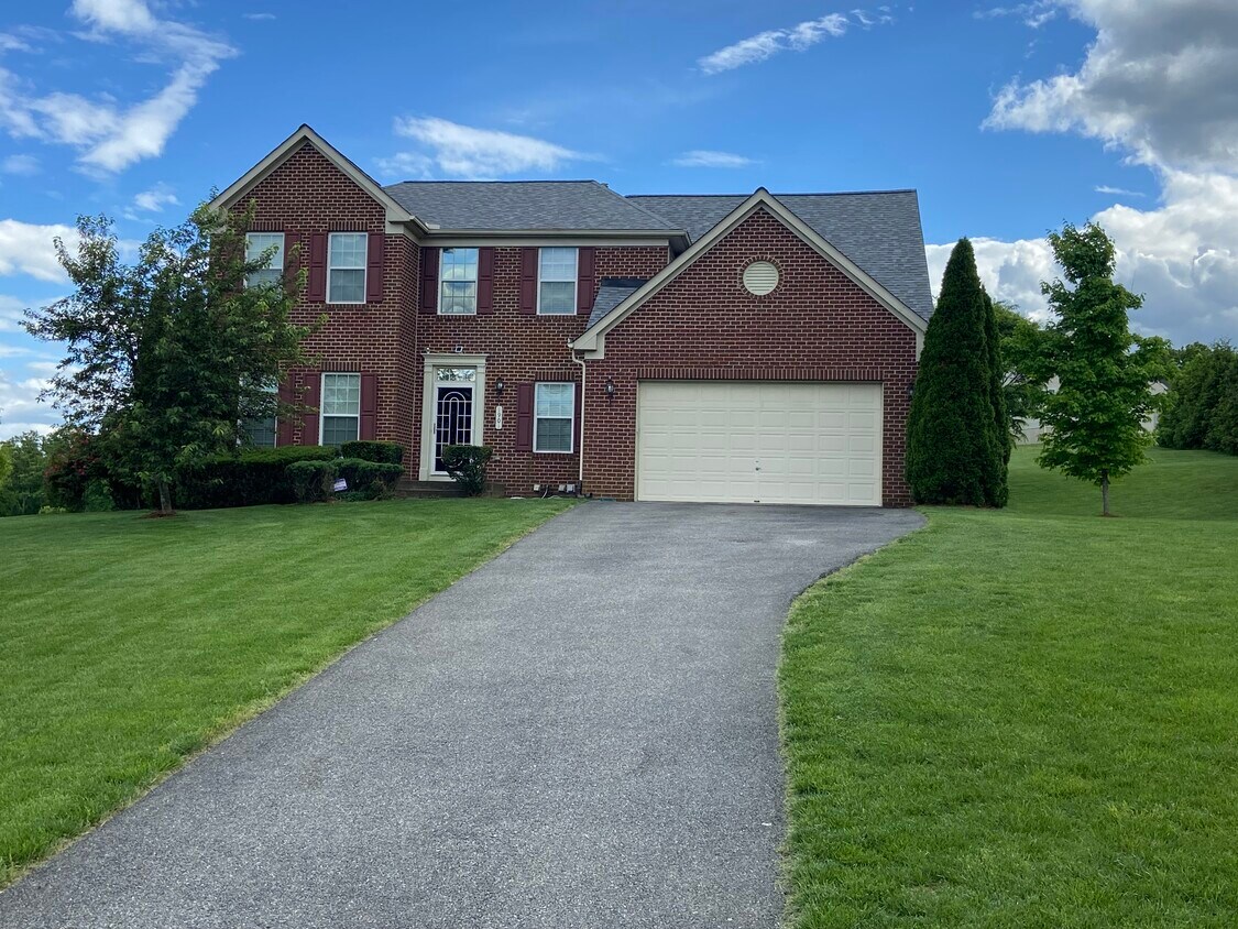 1901 Orchard Hill Dr, Fort Washington, MD 20744 House Rental in Fort