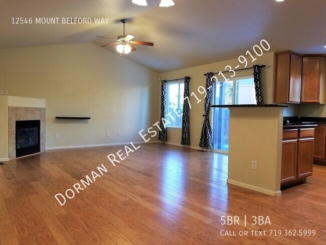Building Photo - Beautiful 5 bedroom, Meridian Ranch subdiv...
