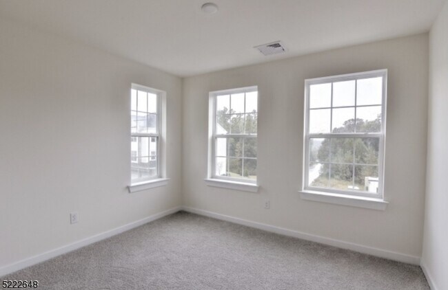 Foto del edificio - 712 Parkview Ln