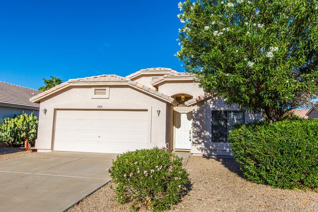 Building Photo - 1763 S Abilene Dr