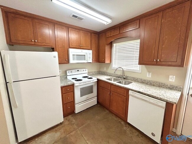 Foto del edificio - 115 Ryland Ridge Cir