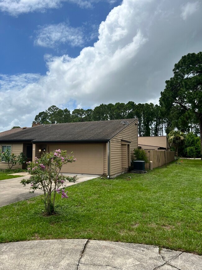 Foto del edificio - 4609 Ashley Dr