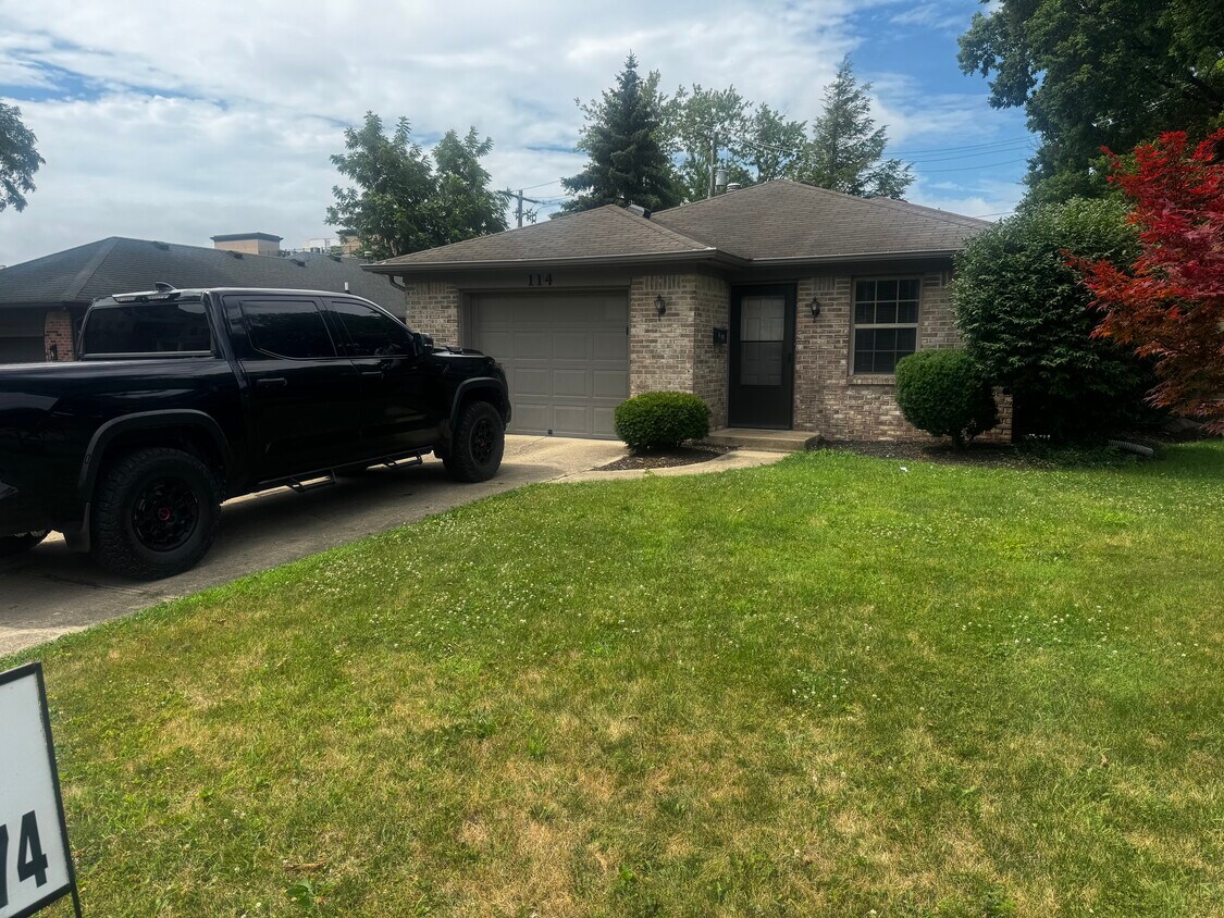 Foto principal - 114 1st St SE