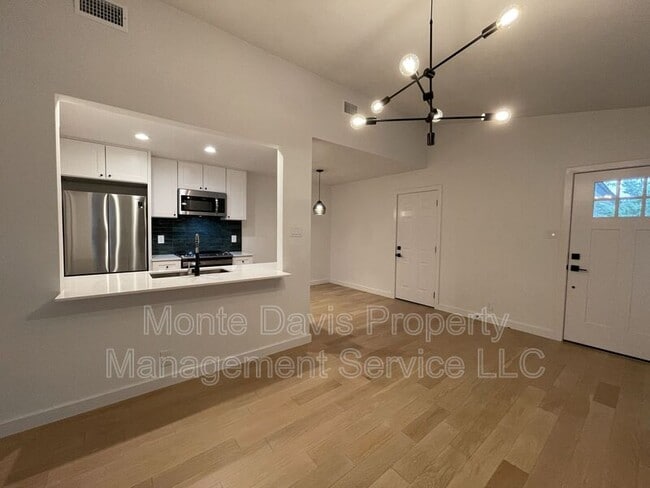 Building Photo - 9908 Brasher Dr