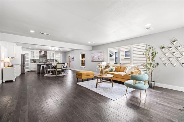 Building Photo - 8911 Diceman Dr