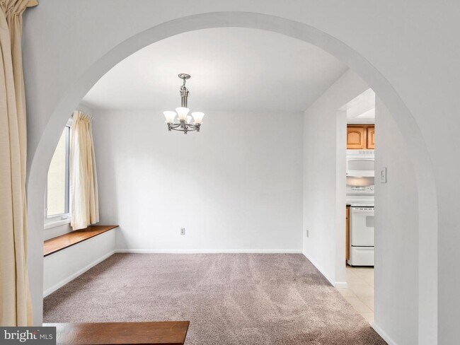 Foto del edificio - 804 Somerset Ct