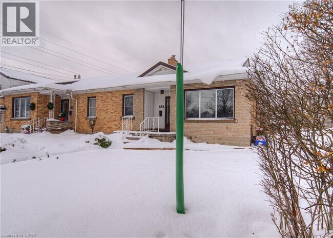 Photo du bâtiment - 184 Patricia Ave