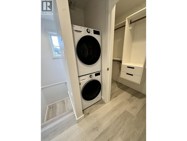 Building Photo - Laneway House-38xx W 36TH AVENUE